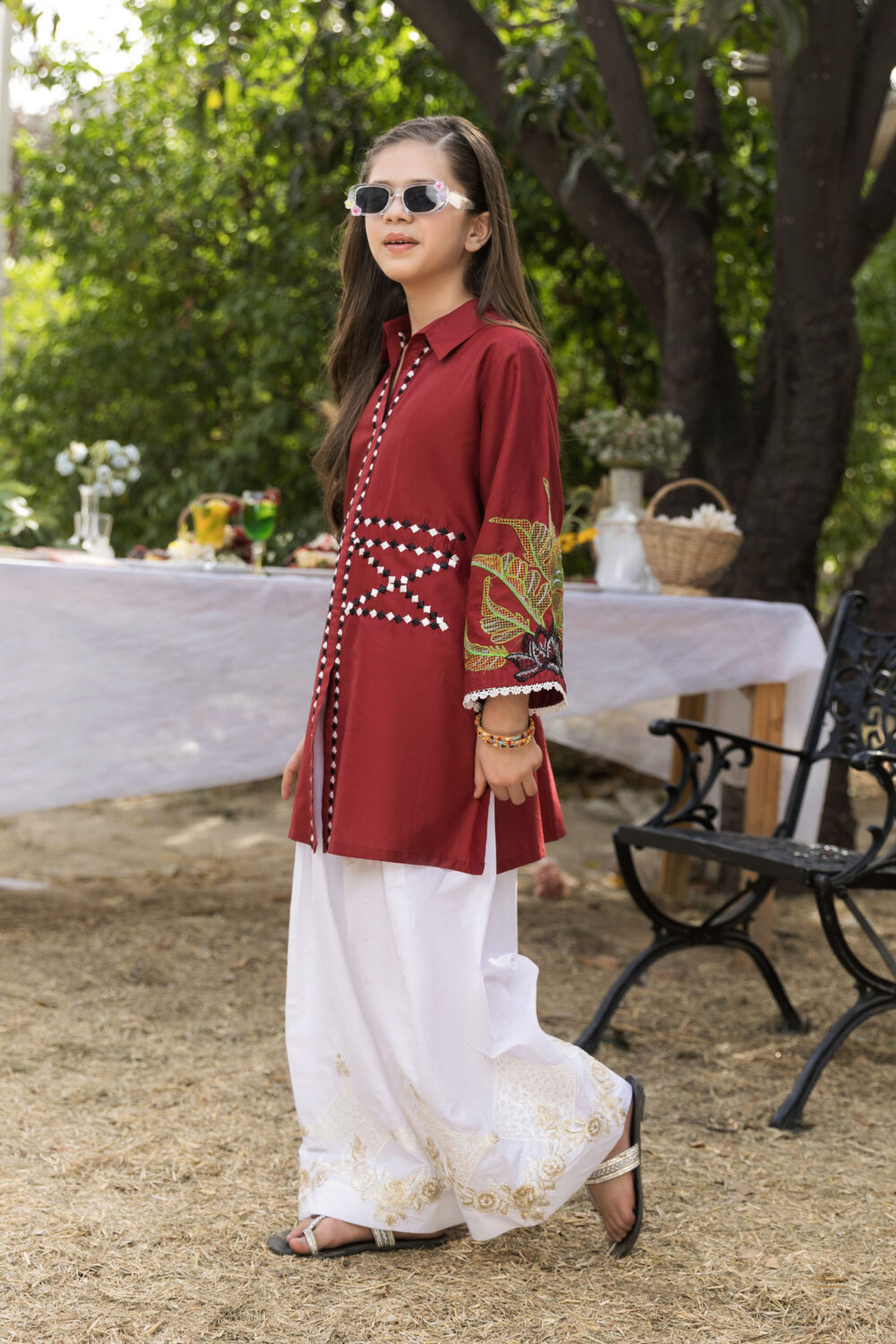 Azra - Image 2