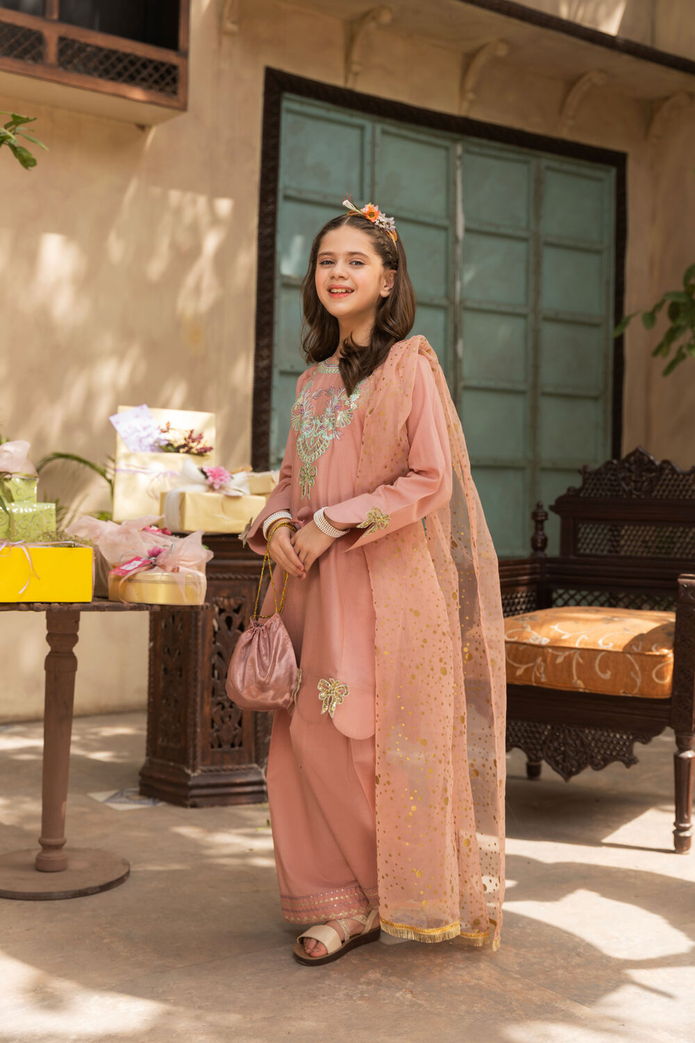 Mahira - Image 7